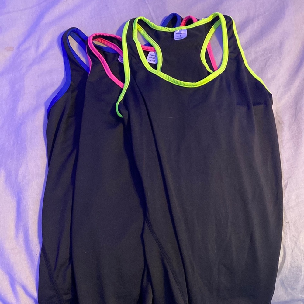 3 pack of tanks tops
